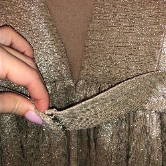 NWT Anthropologie Contrarian NY Gold Cocktail Dress Deep Back V sz6 - Picture 6 of 12